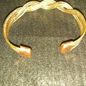 Copper 2-strand twist magnetic cuff